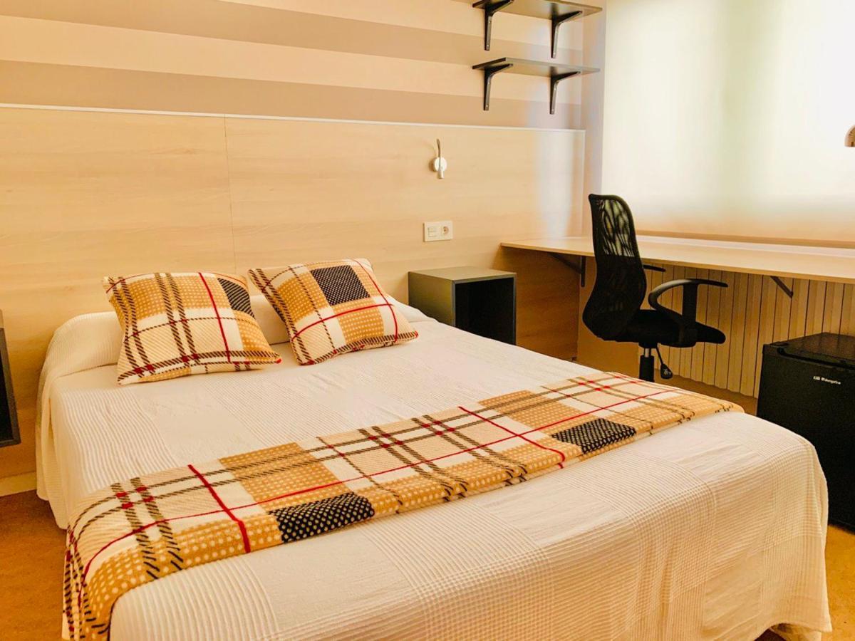 Family & Groups Space, Santiago Center - No Kitchen Сантьяго-де-Компостела Экстерьер фото